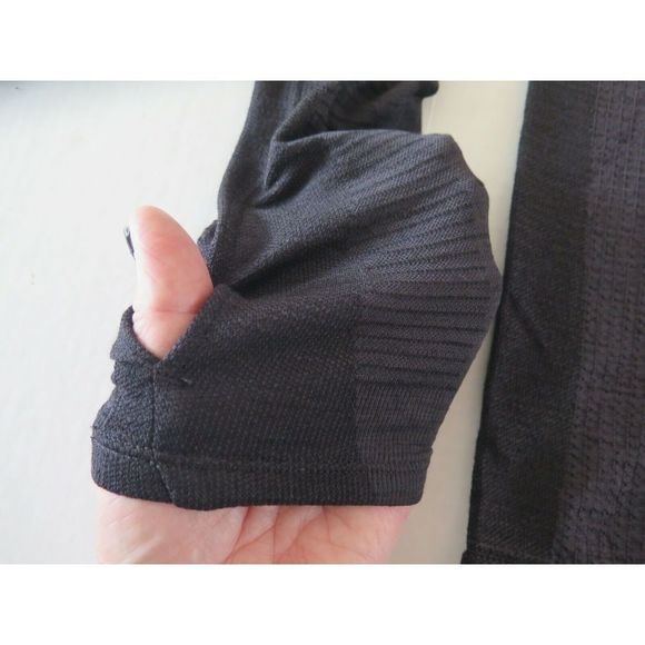 Nike CU6191 Women's Sz M Black Run Division 1/2-Zip Wool/Nylon Running Top $120+ - Picture 7 of 9